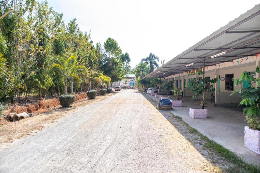 Oyo 627 赛泰式花园之家旅行酒店 Ao Nang 外观 照片
