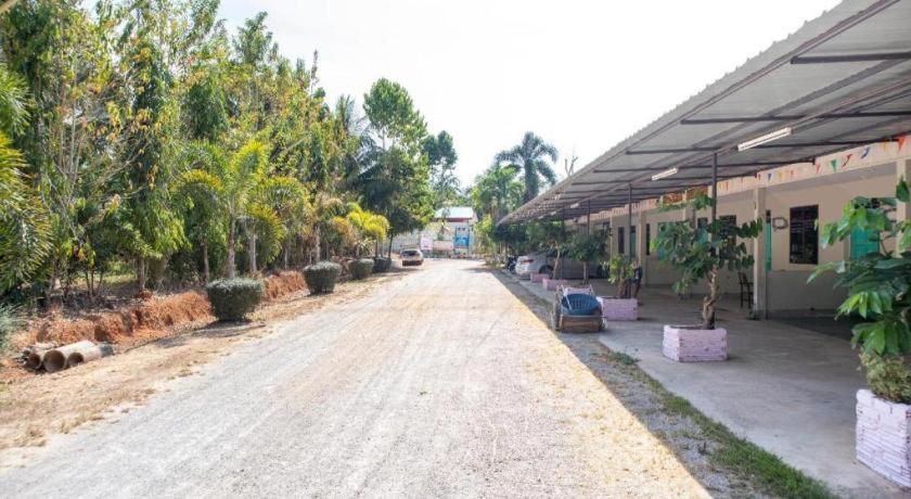Oyo 627 赛泰式花园之家旅行酒店 Ao Nang 外观 照片